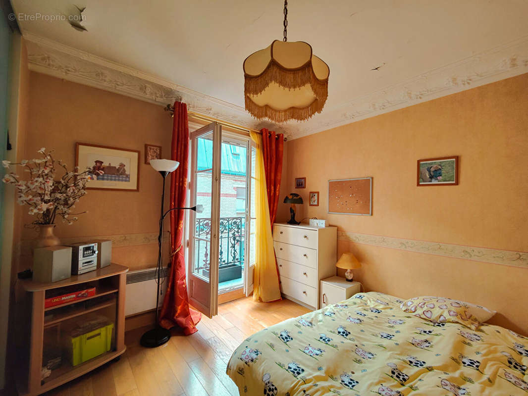 Appartement à PARIS-11E