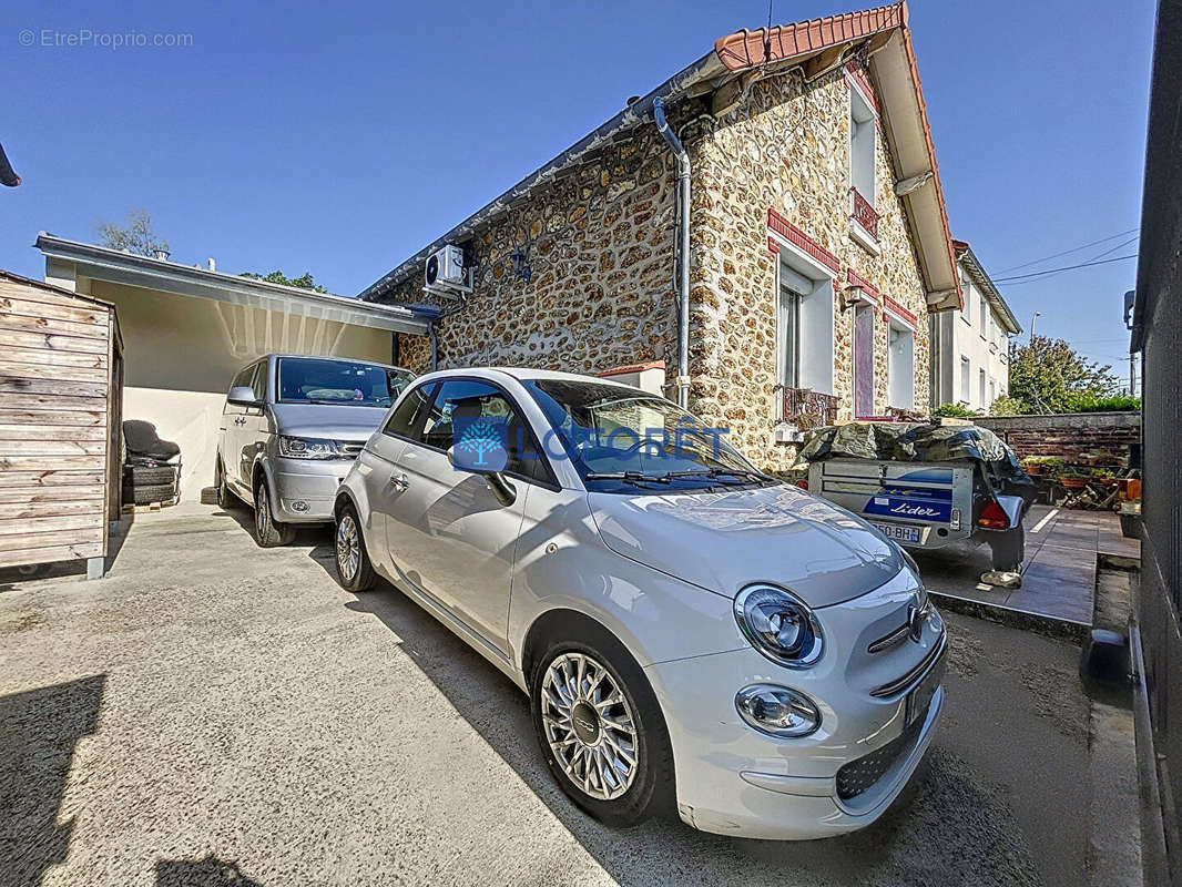 Maison à SAVIGNY-SUR-ORGE