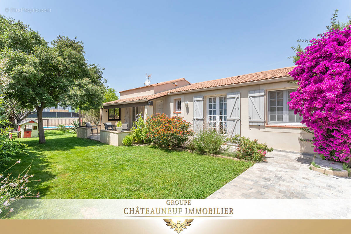 Maison à CHATEAUNEUF-LES-MARTIGUES