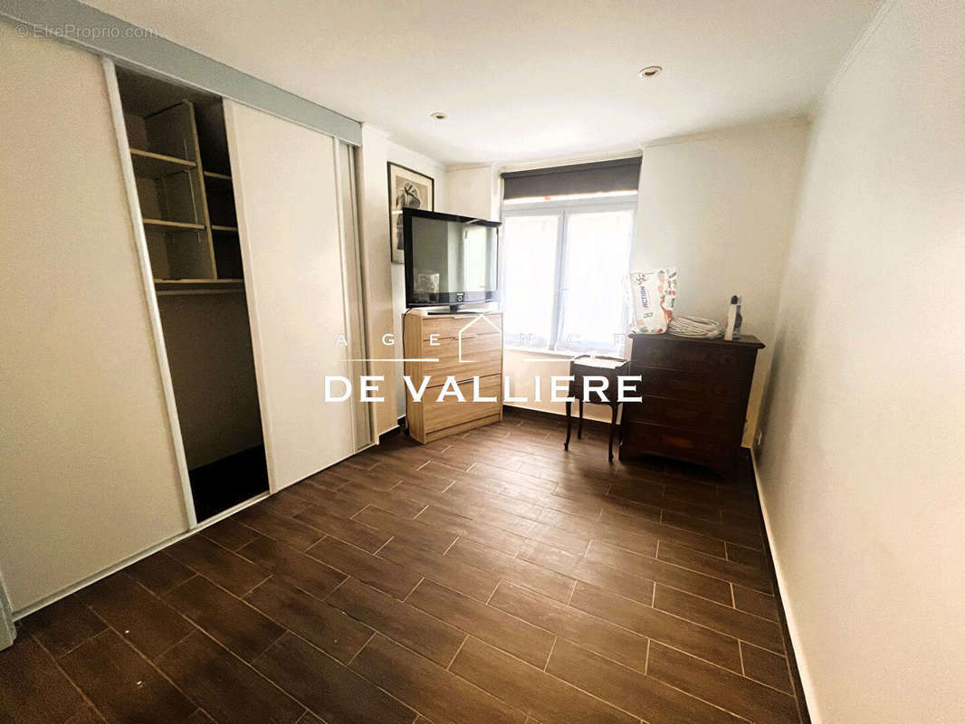 Appartement à NANTERRE