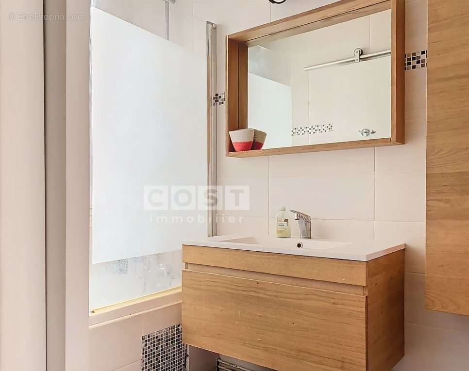 Appartement à COLOMBES