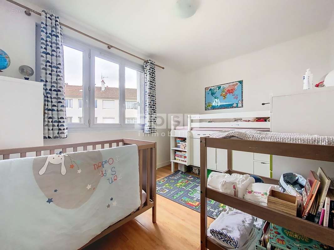 Appartement à COLOMBES