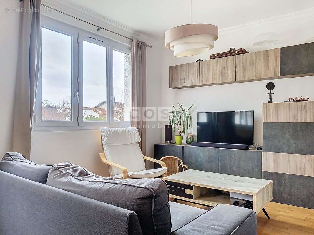 Appartement à COLOMBES