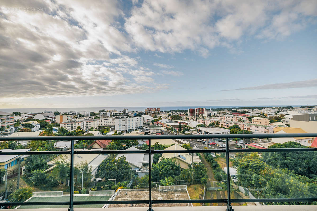 Appartement à SAINT-DENIS