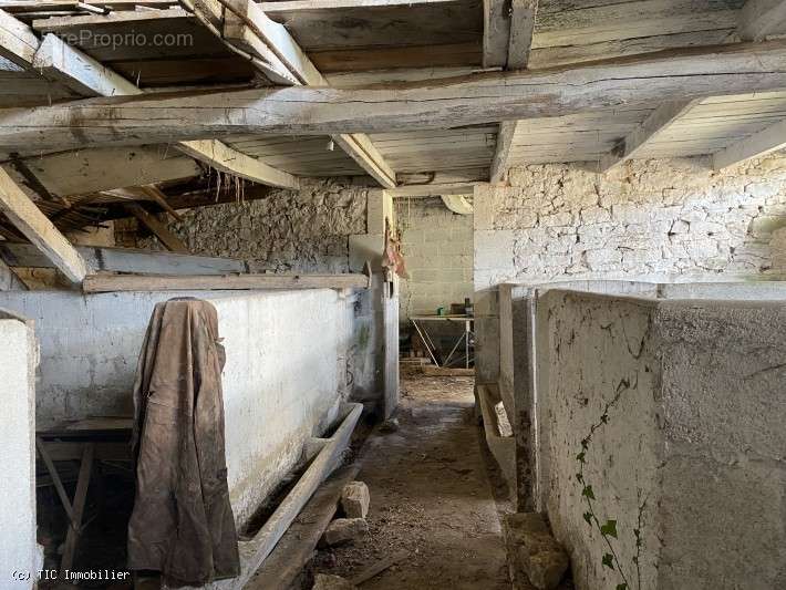 Maison à VERTEUIL-SUR-CHARENTE