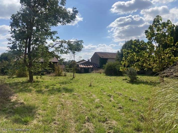 Maison à VERTEUIL-SUR-CHARENTE