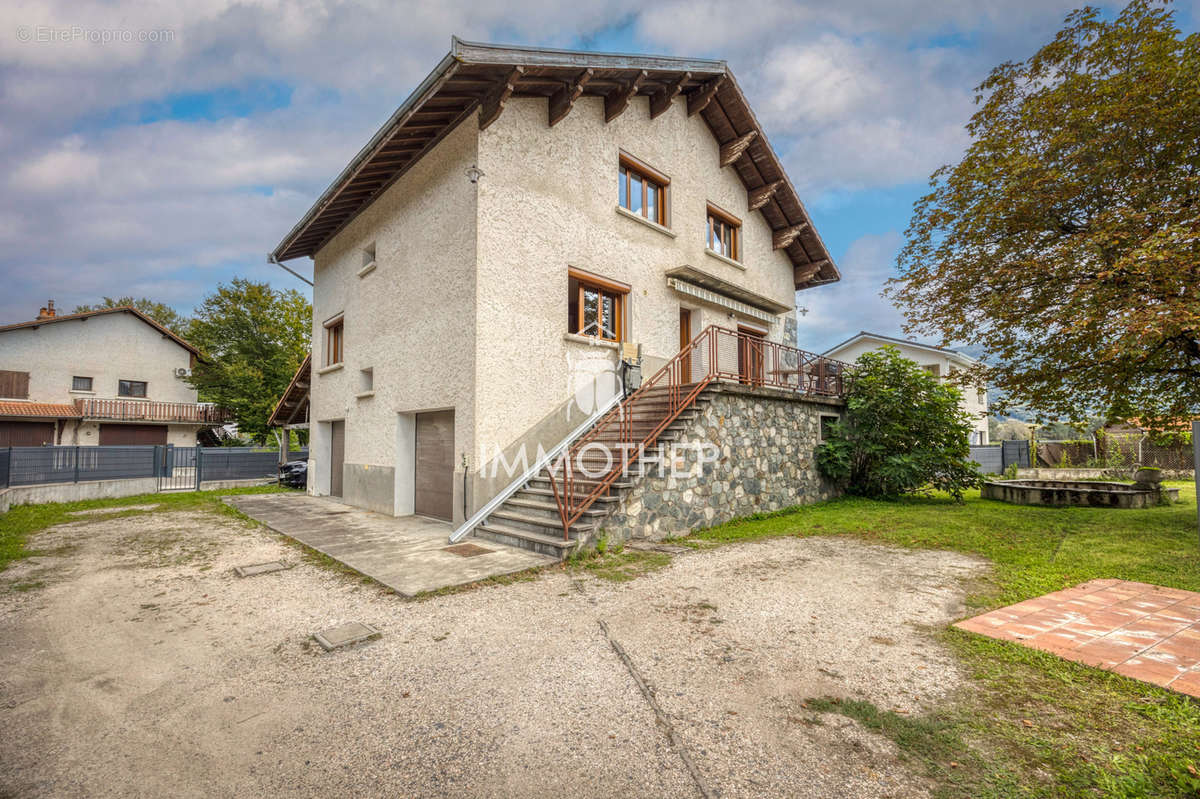 Maison à CROLLES