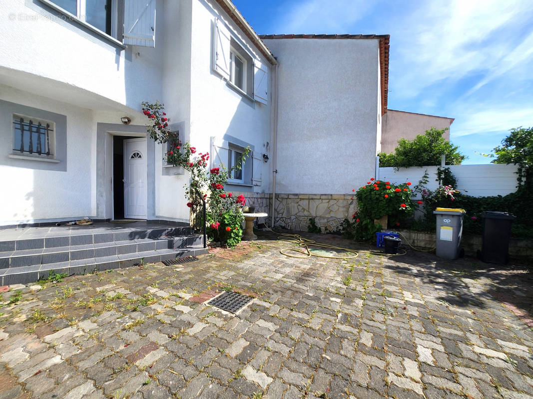 Maison à LUNEL