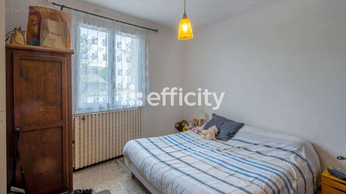 Appartement à MORIERES-LES-AVIGNON