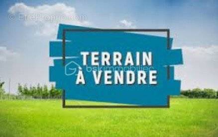 Terrain à EVRY