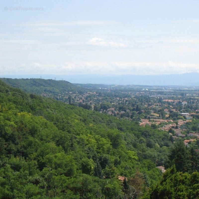 Terrain à BEYNOST