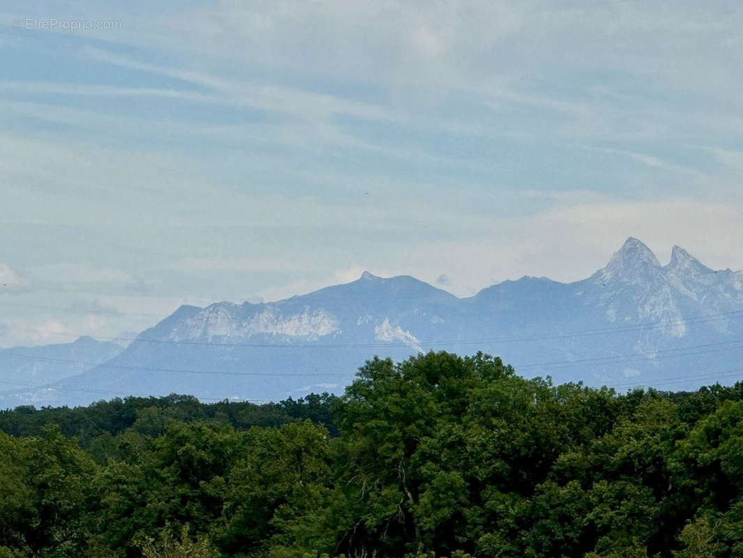 Appartement à DIVONNE-LES-BAINS