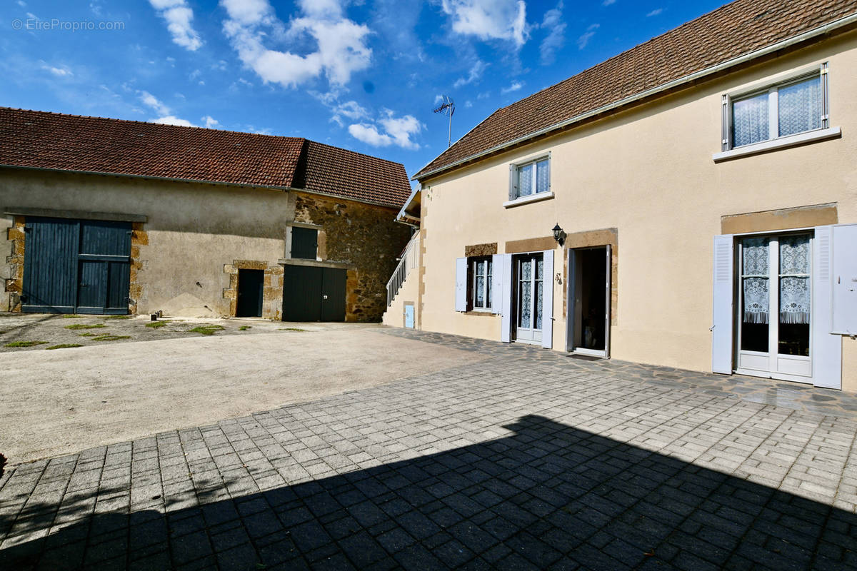 Maison à VEZELAY