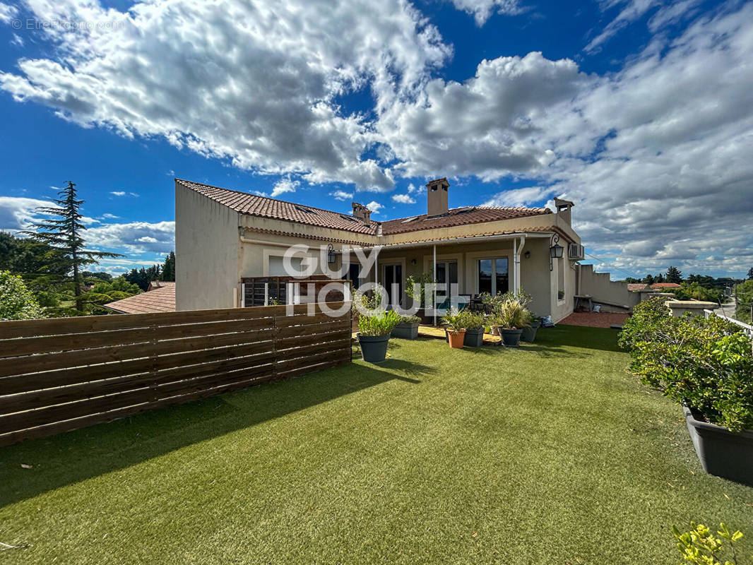 Appartement à L&#039;ISLE-SUR-LA-SORGUE