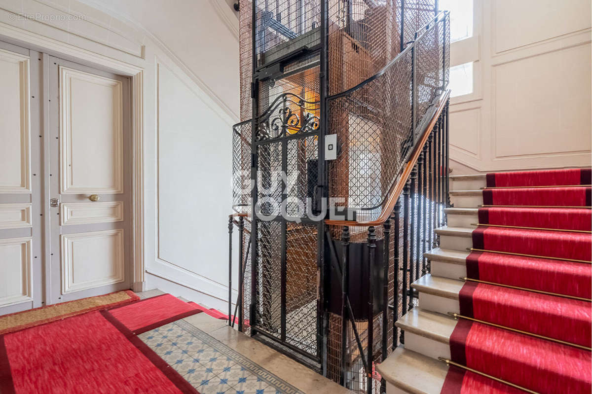 Appartement à PARIS-11E