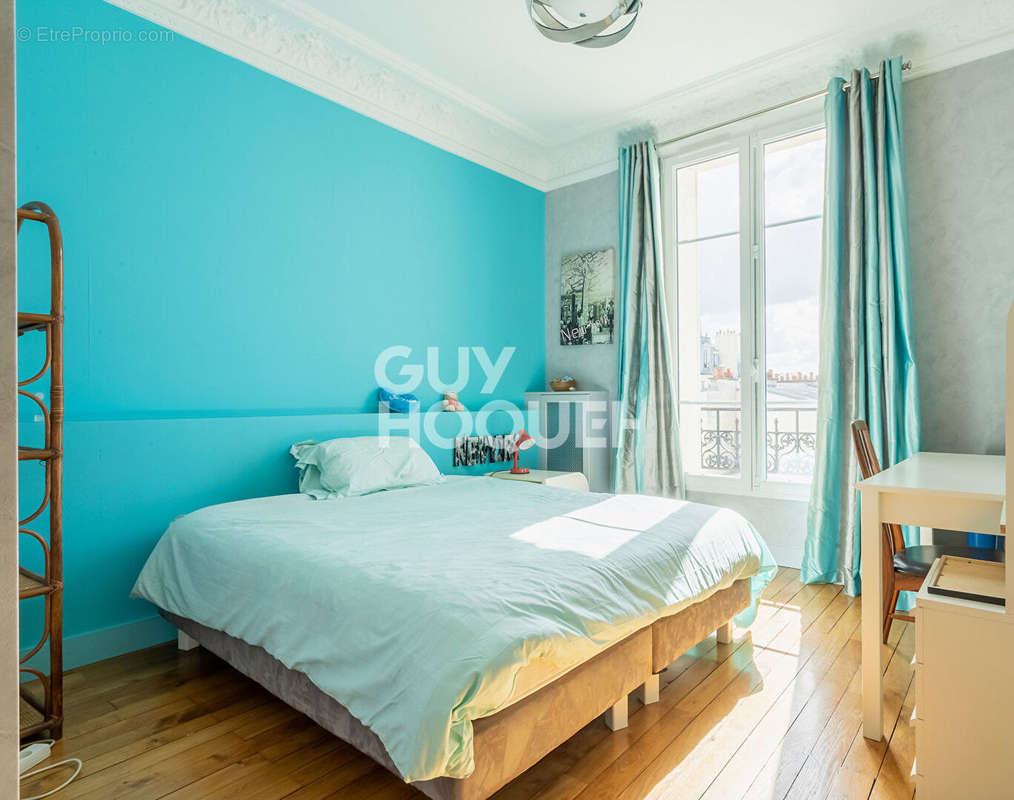 Appartement à PARIS-11E