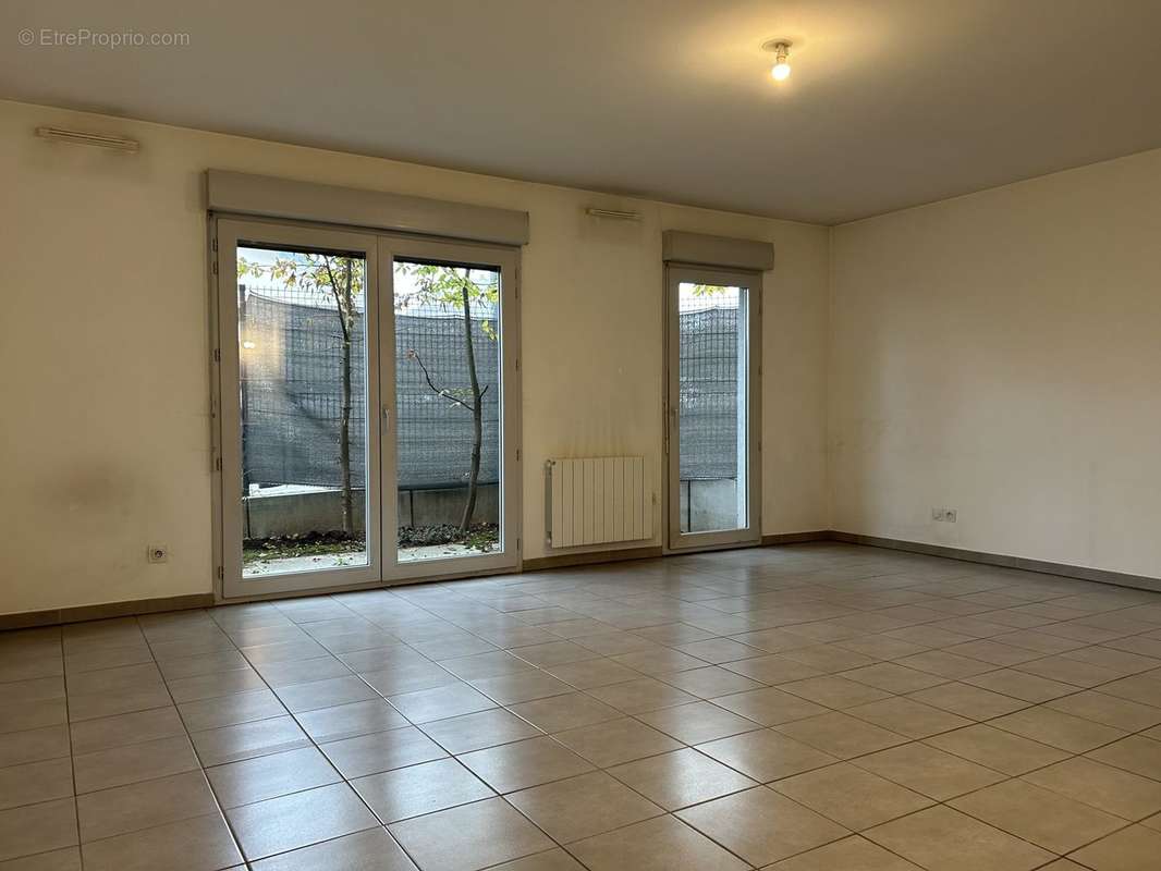 Appartement à DECINES-CHARPIEU