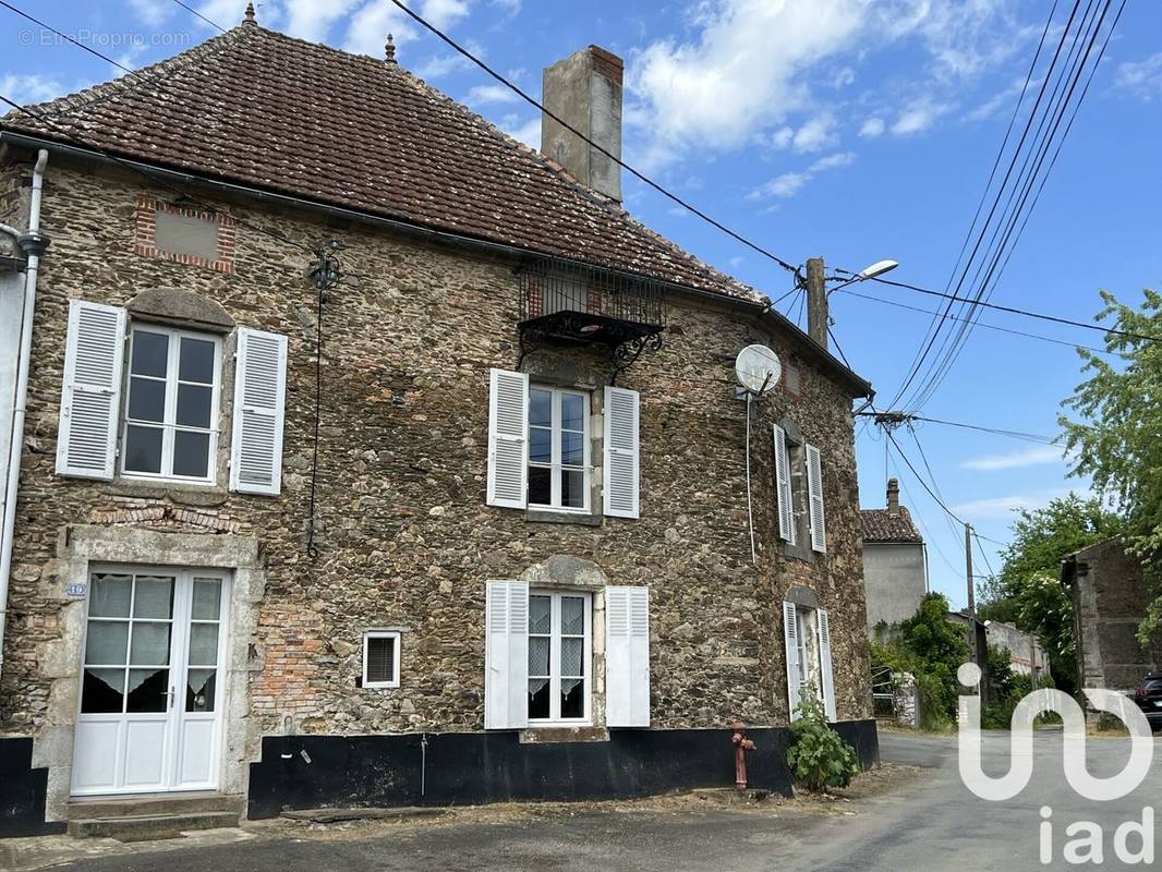 Photo 1 - Maison à BREUIL-BARRET