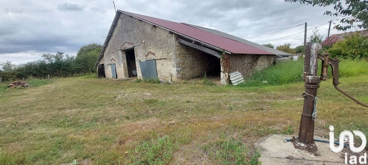 Photo 1 - Maison à COULOMBIERS