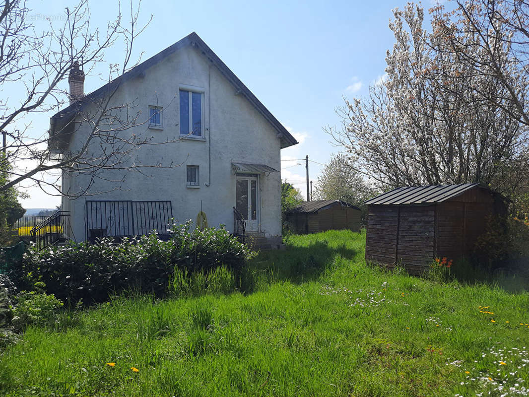 Maison à SERBONNES