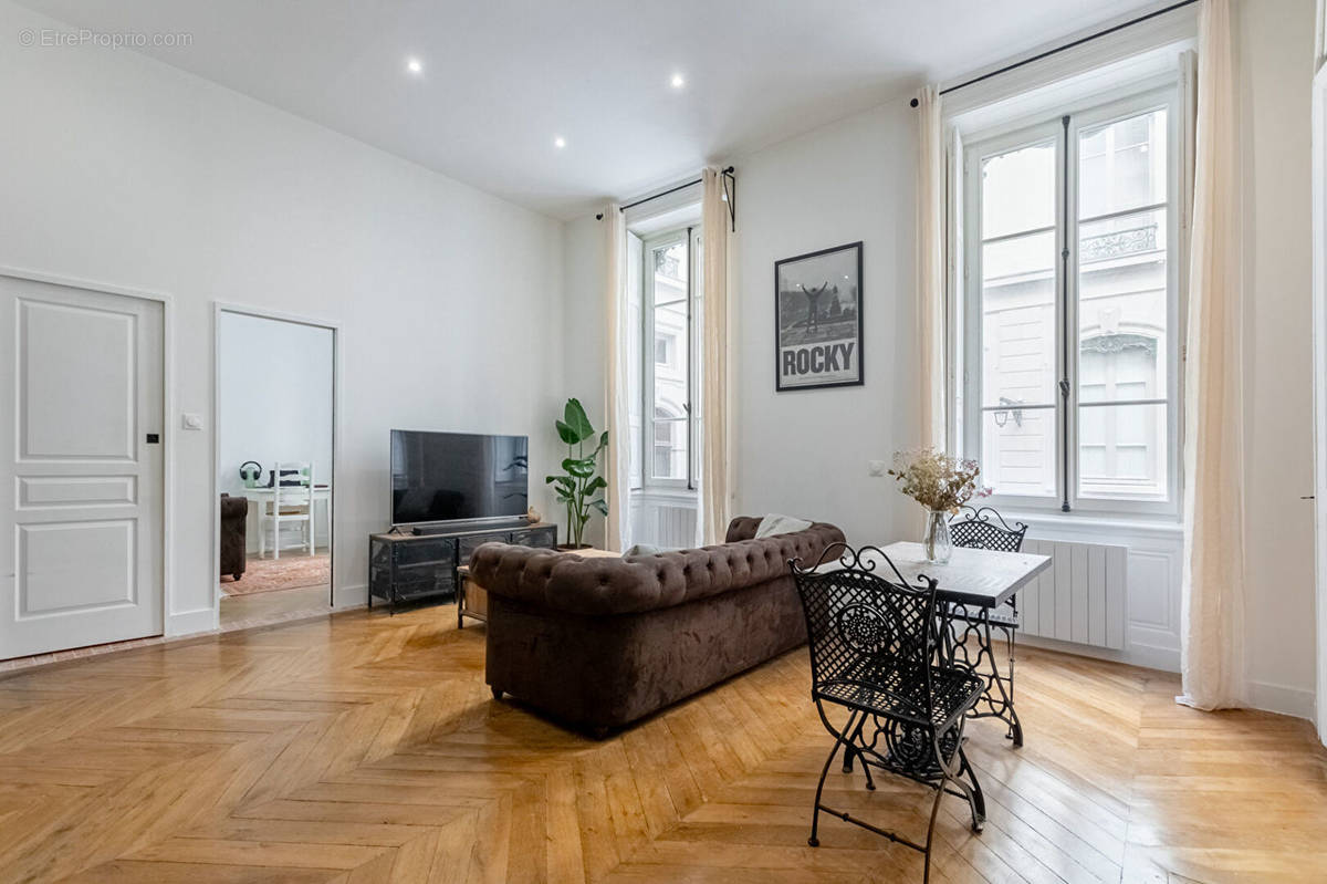 Appartement à LYON-6E