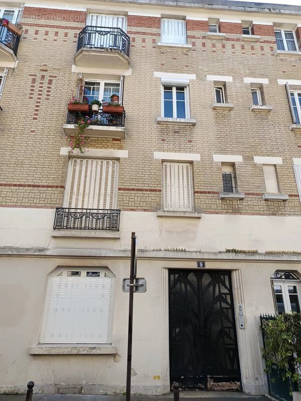 Appartement à PARIS-19E