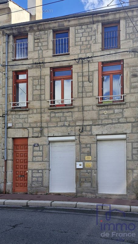 FACADE IMMEUBLE - Appartement à SAINT-ETIENNE