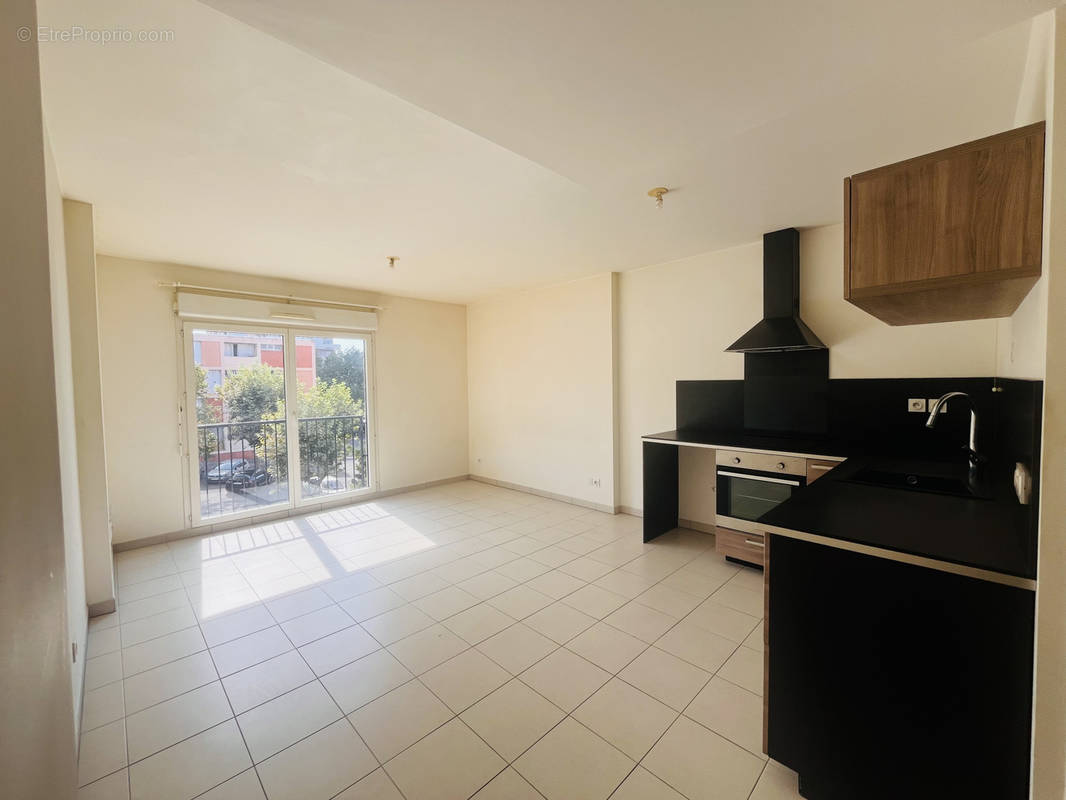 Appartement à MARSEILLE-12E