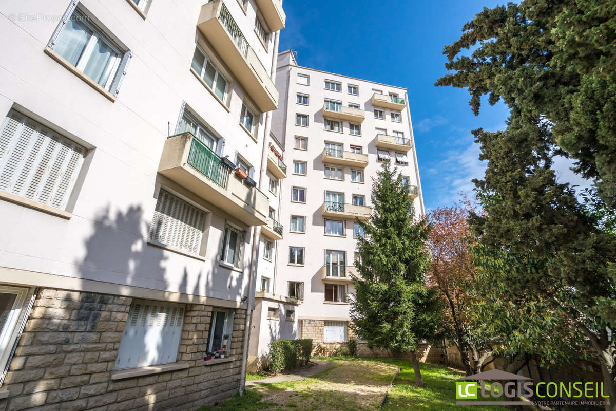 Copropriété - Appartement à BAGNEUX