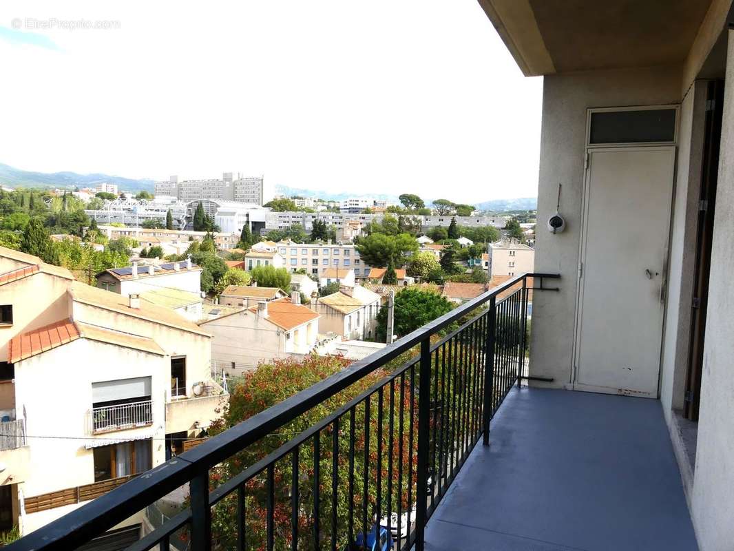 Appartement à MARSEILLE-13E