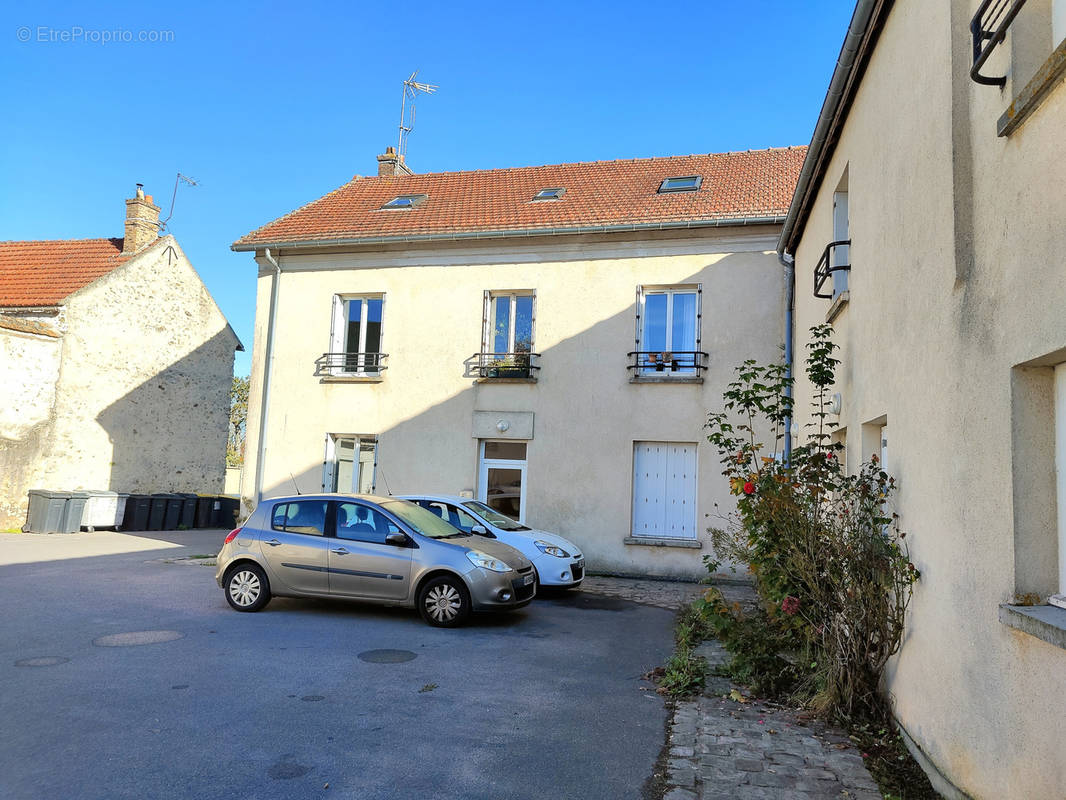 Appartement à LIMOURS