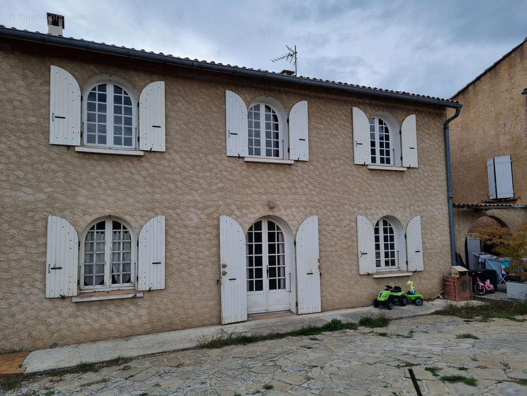 Maison à CHATEAU-ARNOUX-SAINT-AUBAN