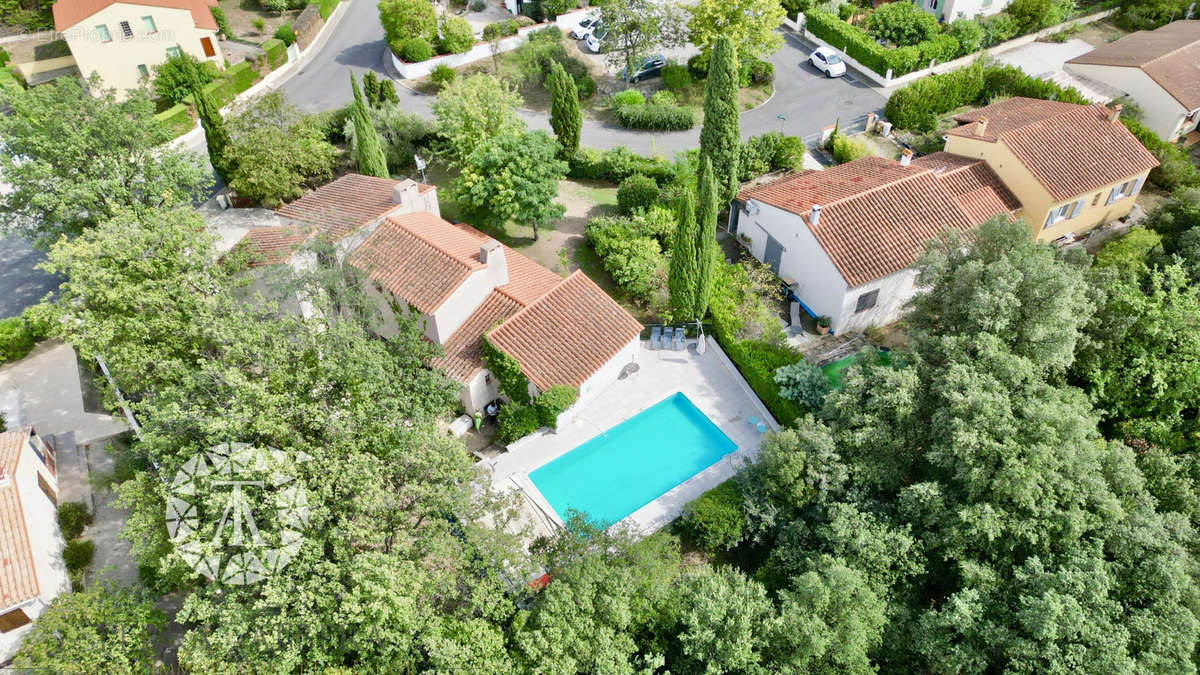 Maison à LAROQUE-DES-ALBERES