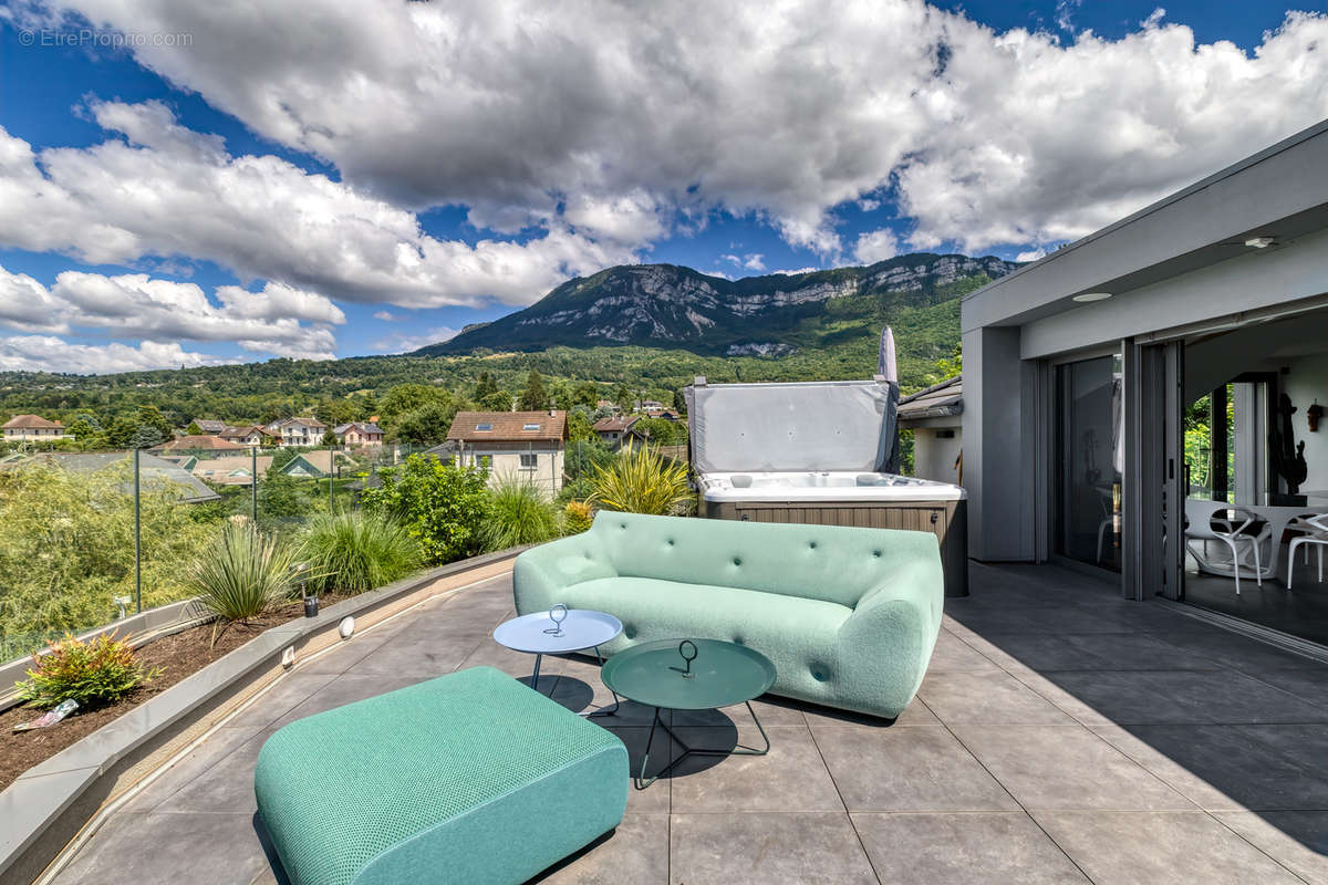 Appartement à AIX-LES-BAINS