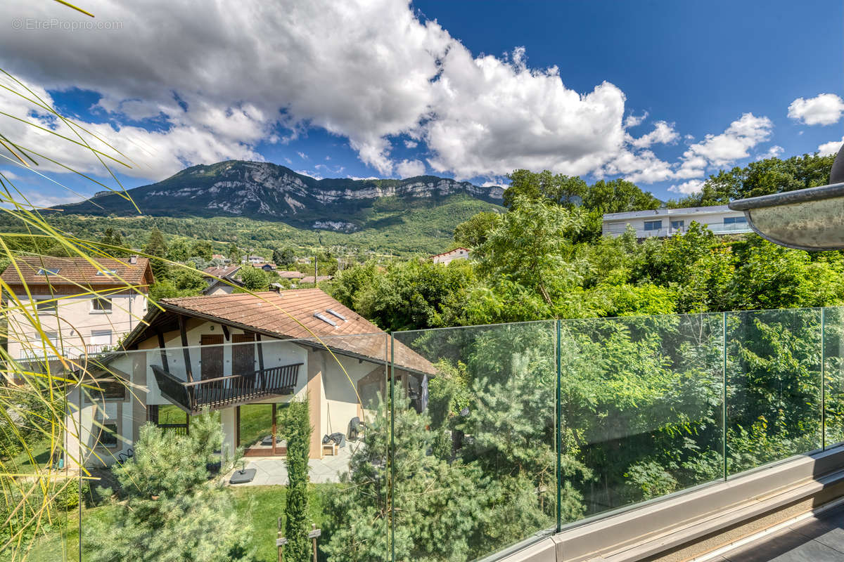 Appartement à AIX-LES-BAINS