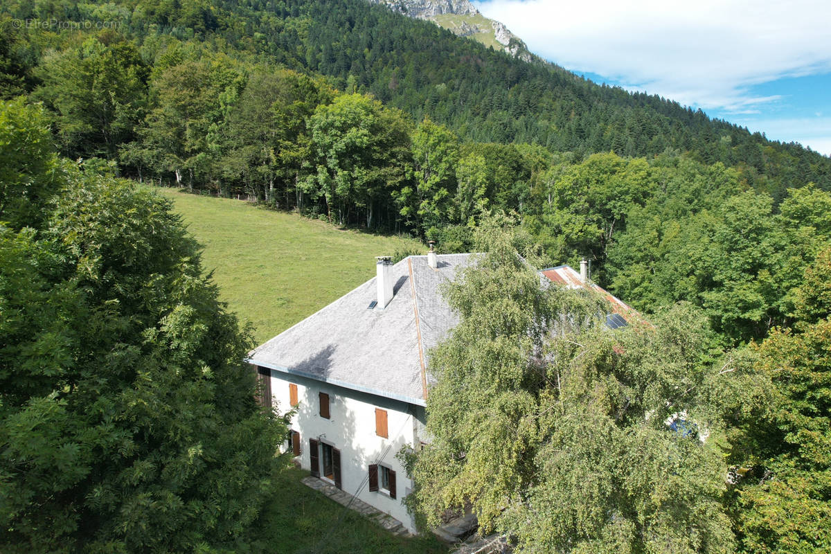 Maison à AILLON-LE-JEUNE