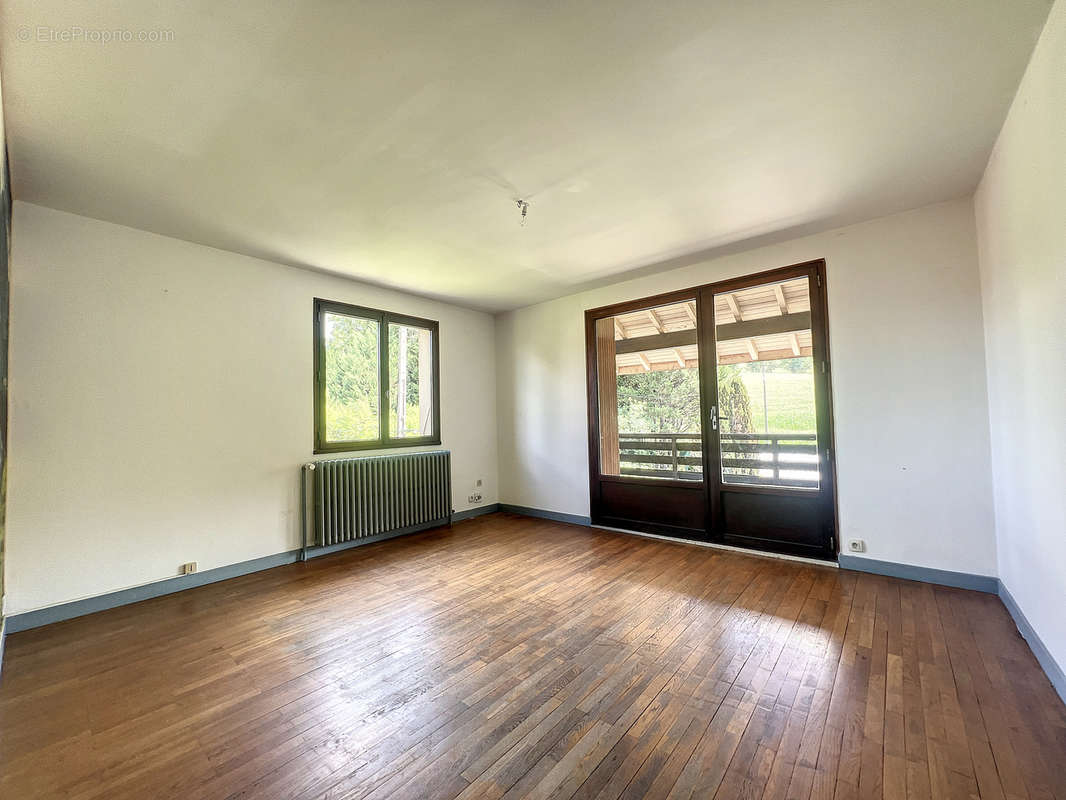 Appartement à ALBY-SUR-CHERAN