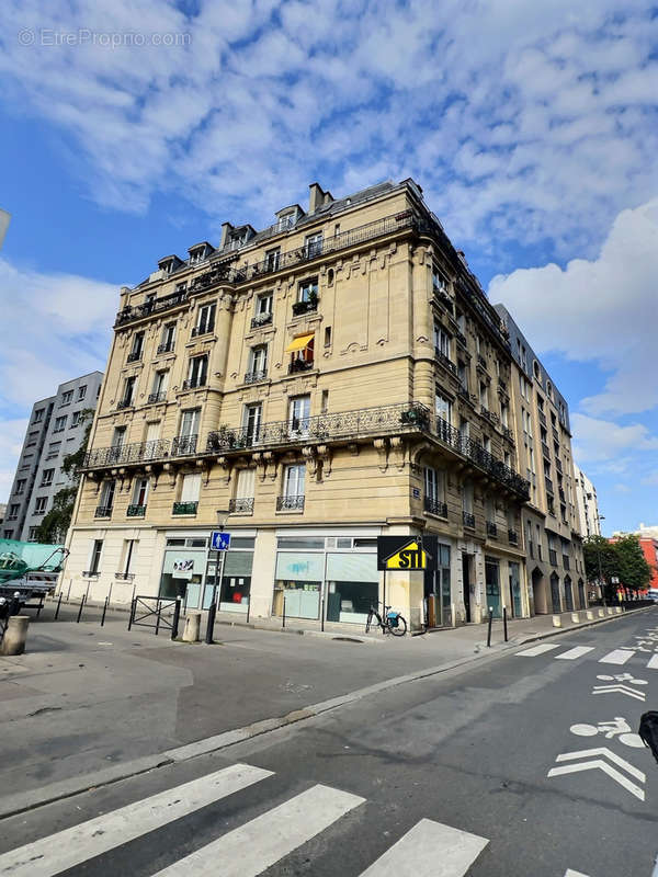 Appartement à PARIS-14E