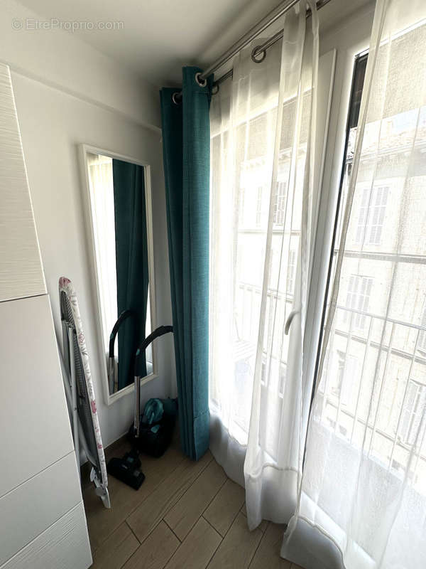 Appartement à MARSEILLE-1E