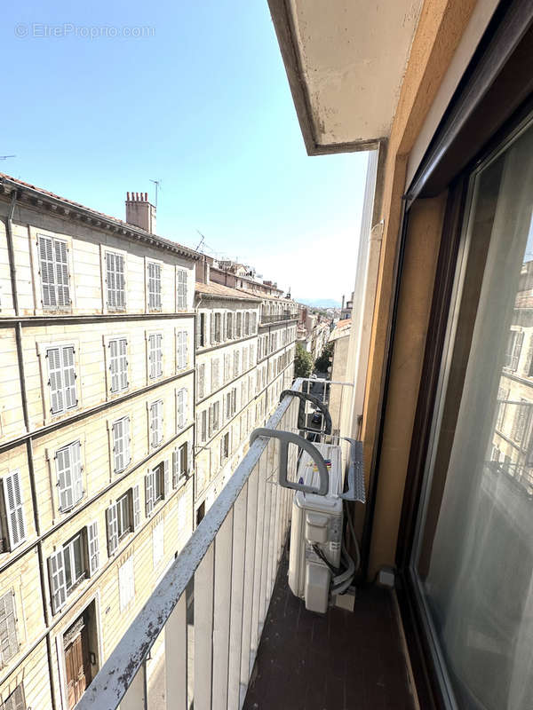 Appartement à MARSEILLE-1E