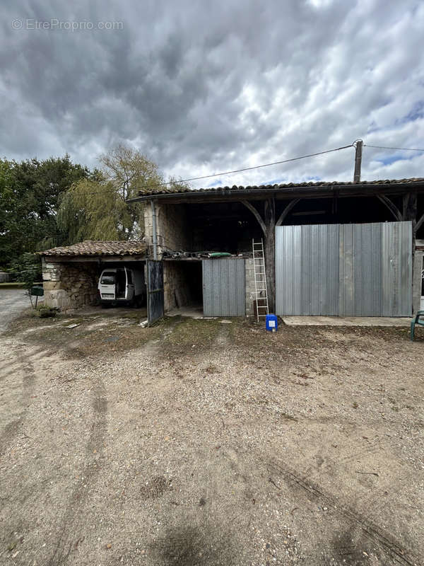 Autre à SAINT-GENES-DE-FRONSAC