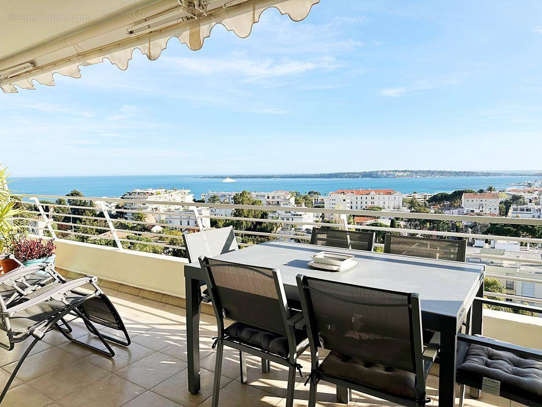 Appartement à CANNES