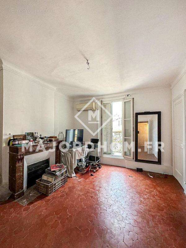 Appartement à MARSEILLE-2E