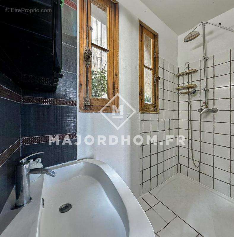 Appartement à MARSEILLE-2E