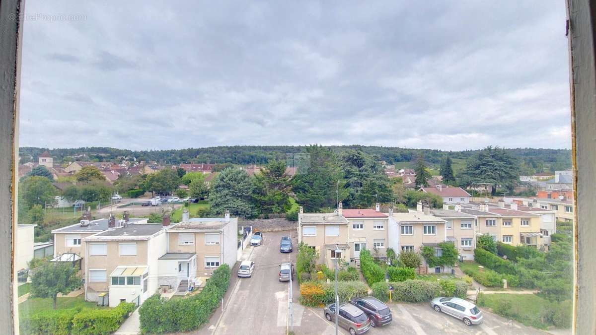 Appartement à CHENOVE