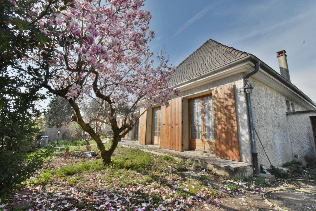 Maison à BOURG-LES-VALENCE