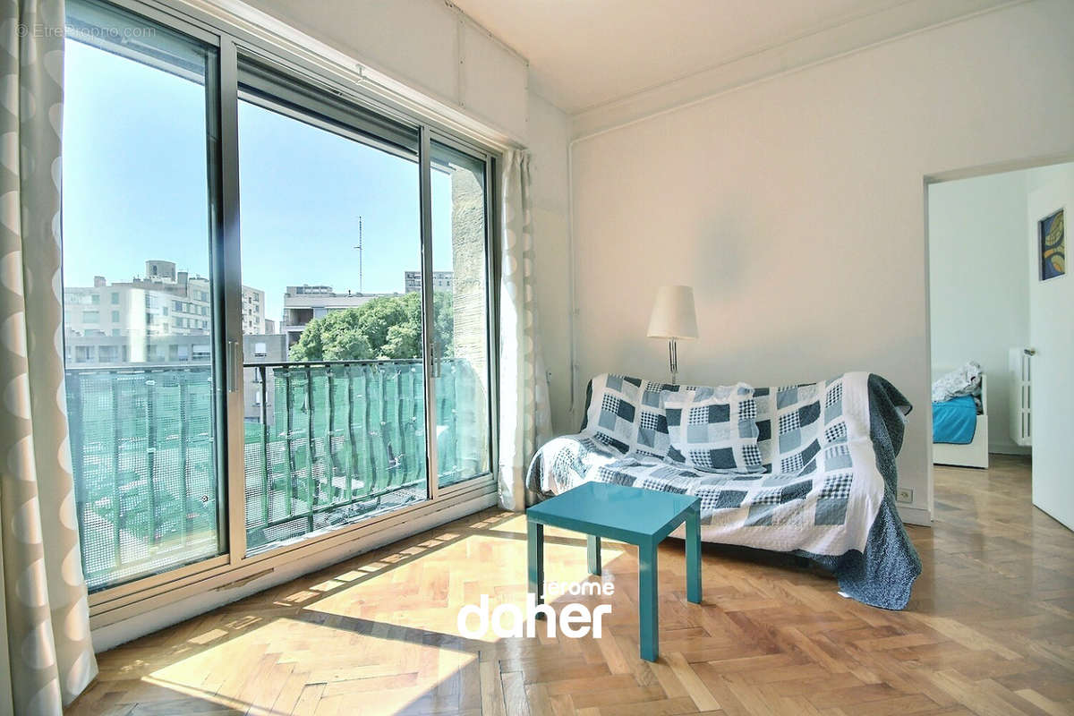 Appartement à MARSEILLE-2E