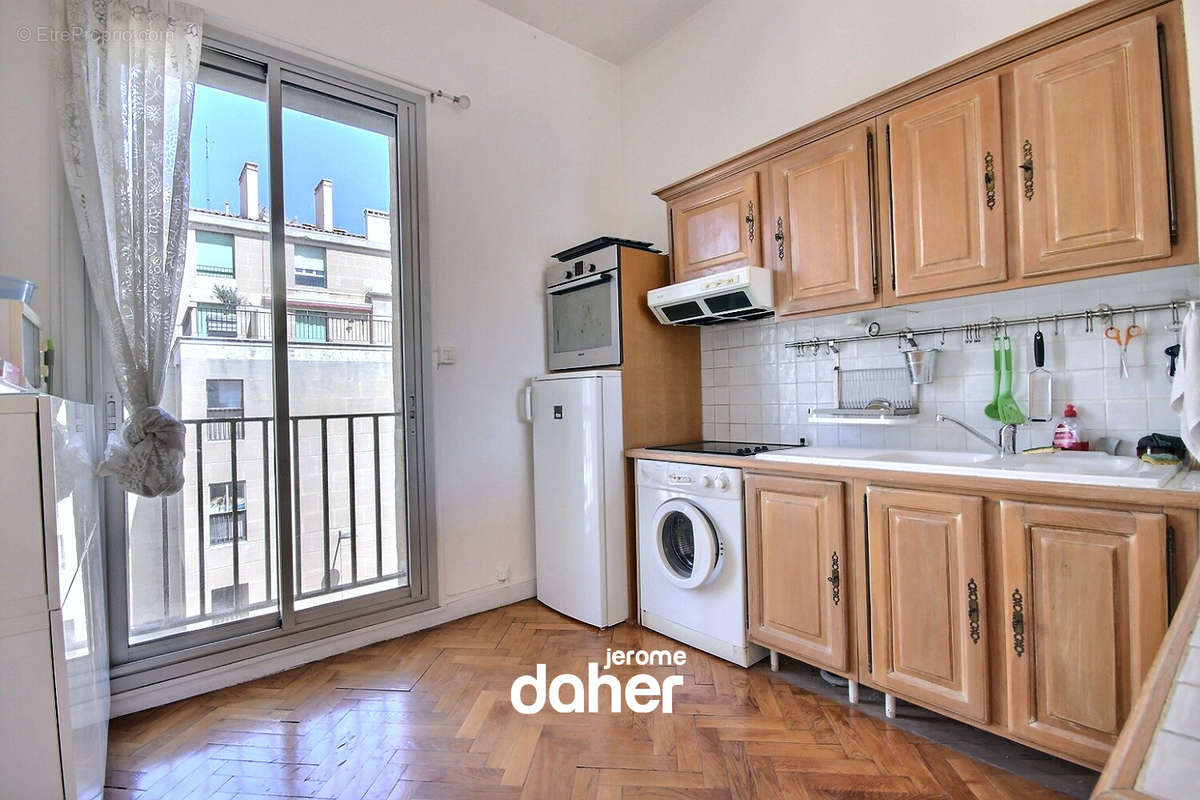 Appartement à MARSEILLE-2E