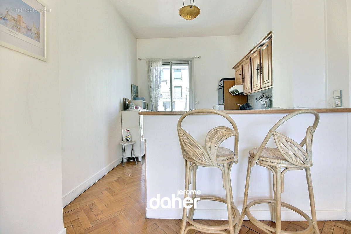 Appartement à MARSEILLE-2E