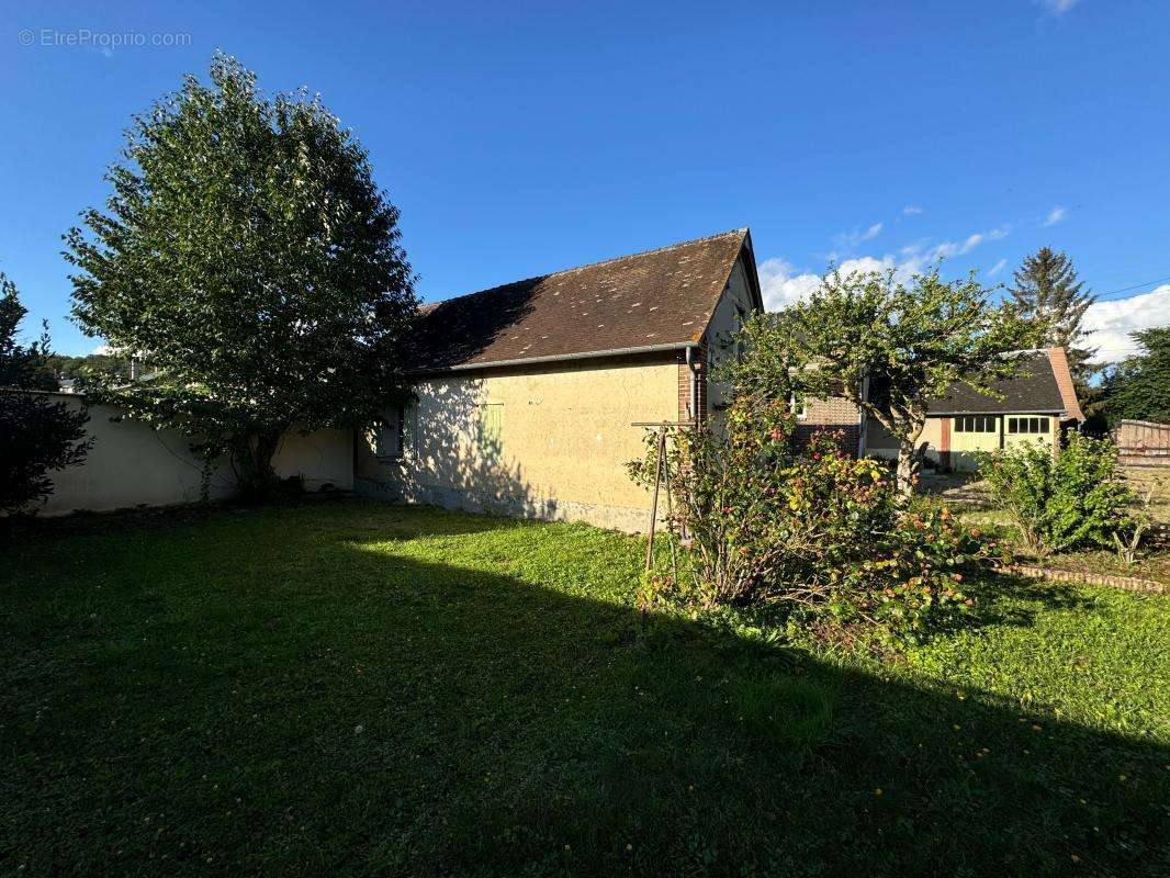 Maison à LA BONNEVILLE-SUR-ITON